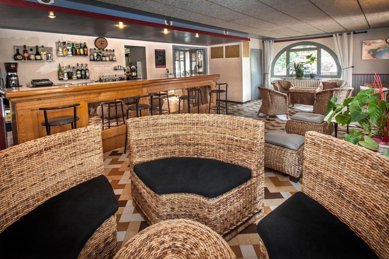 Hotel Restaurant De La Poste Et La Grange Detente, Espace Bien-Etre Chateauneuf-de-Randon Ngoại thất bức ảnh