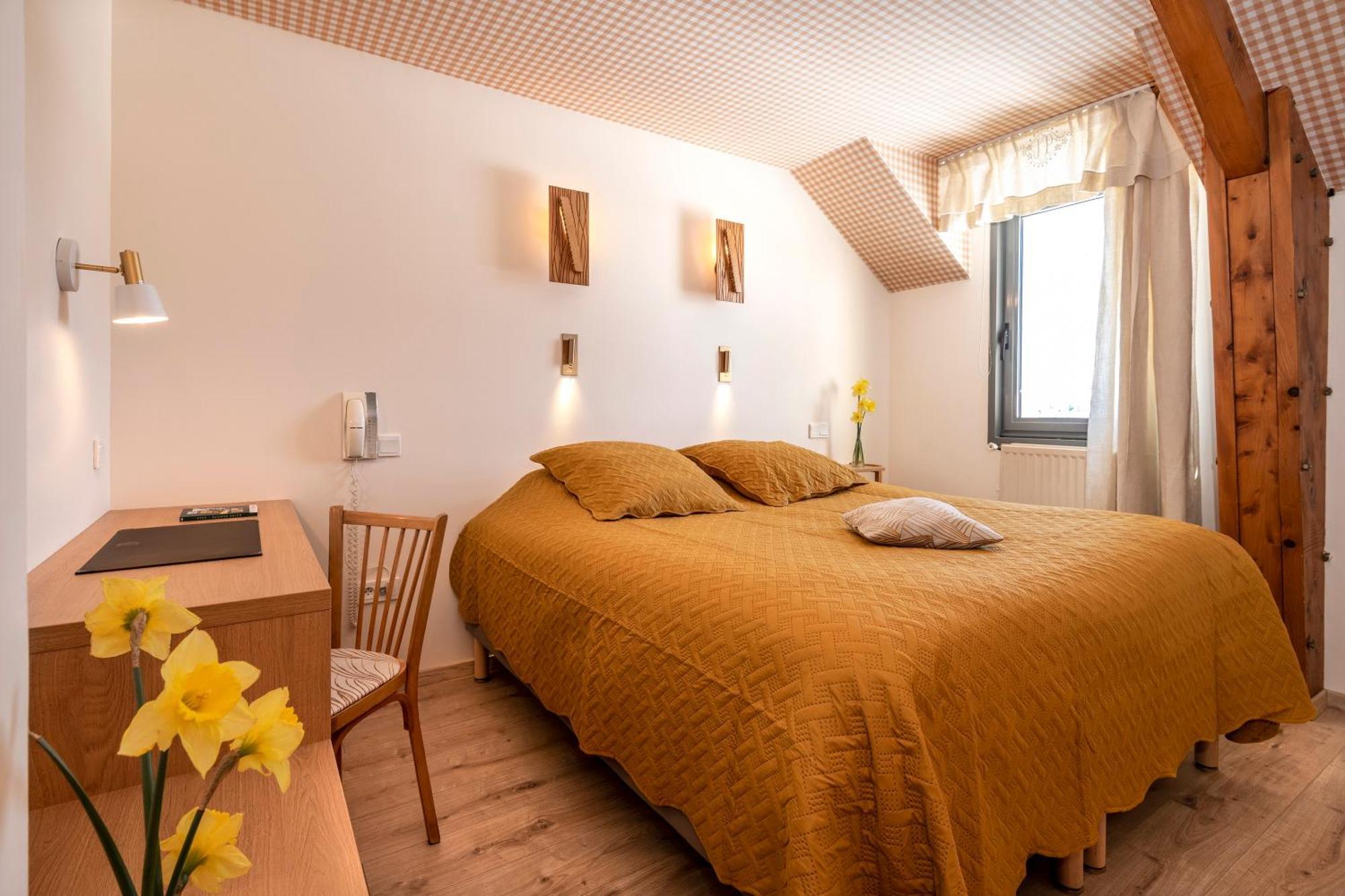 Hotel Restaurant De La Poste Et La Grange Detente, Espace Bien-Etre Chateauneuf-de-Randon Phòng bức ảnh