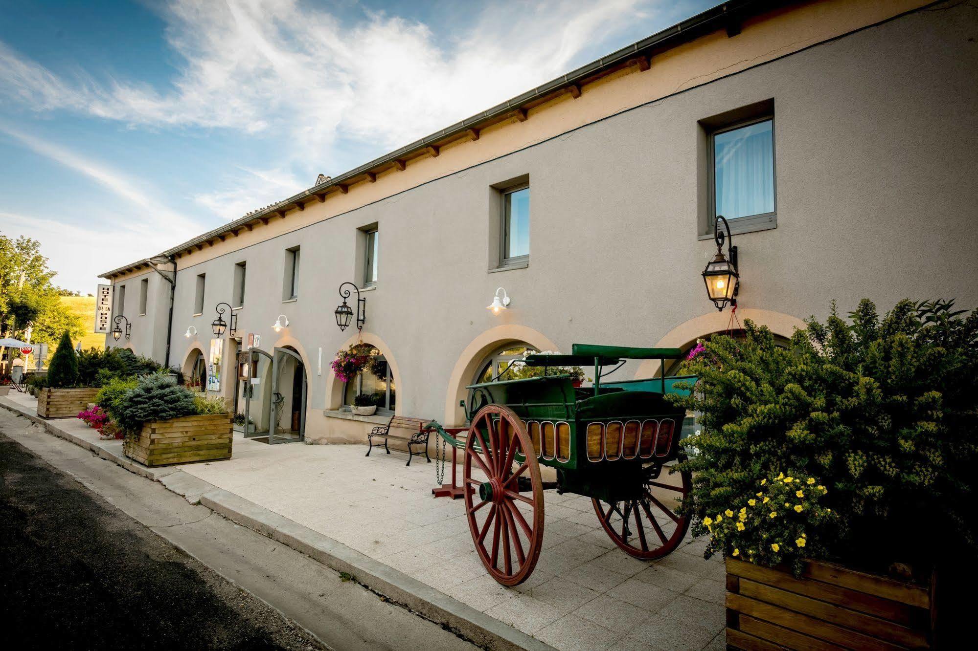 Hotel Restaurant De La Poste Et La Grange Detente, Espace Bien-Etre Chateauneuf-de-Randon Ngoại thất bức ảnh