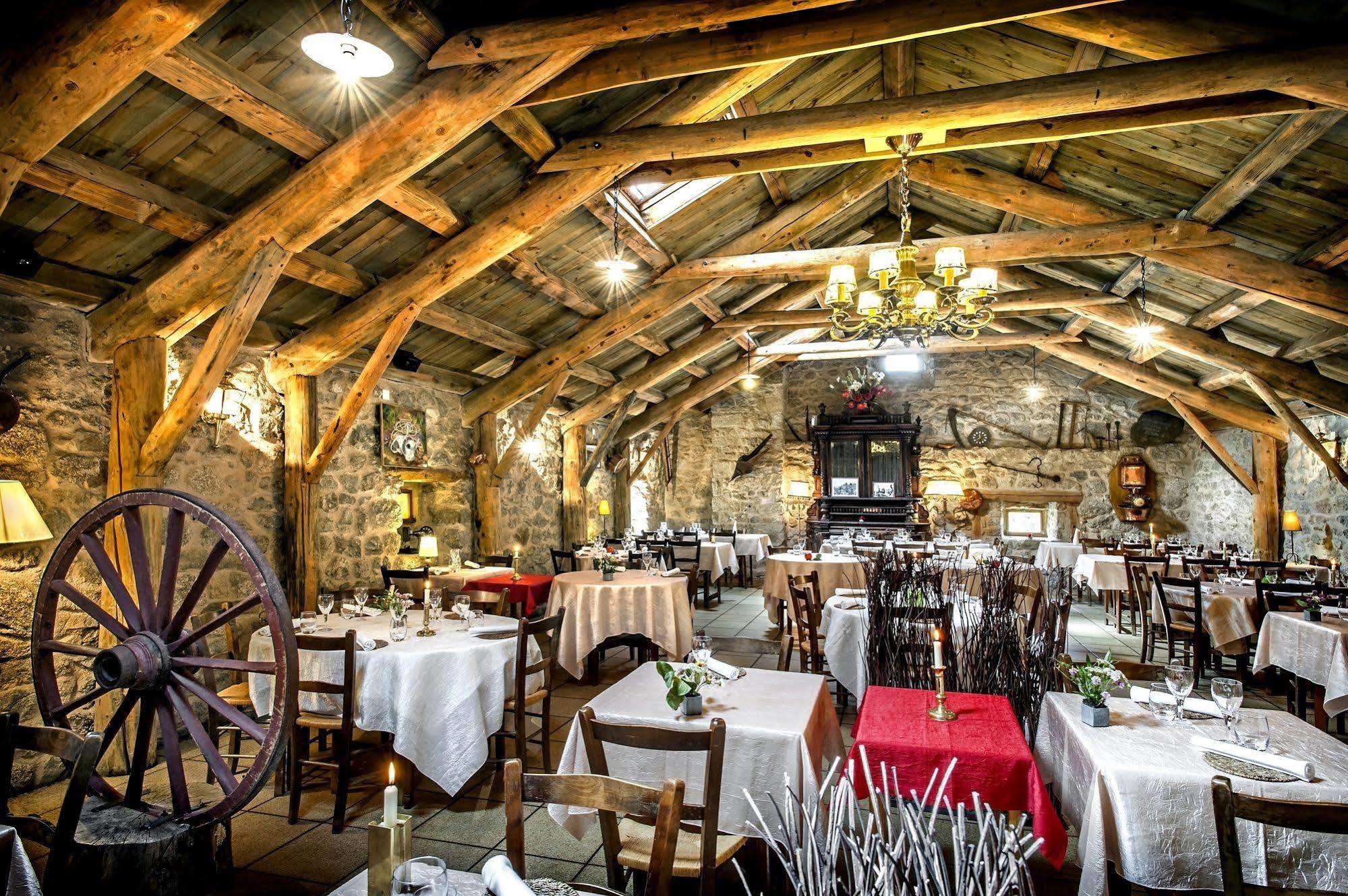 Hotel Restaurant De La Poste Et La Grange Detente, Espace Bien-Etre Chateauneuf-de-Randon Ngoại thất bức ảnh